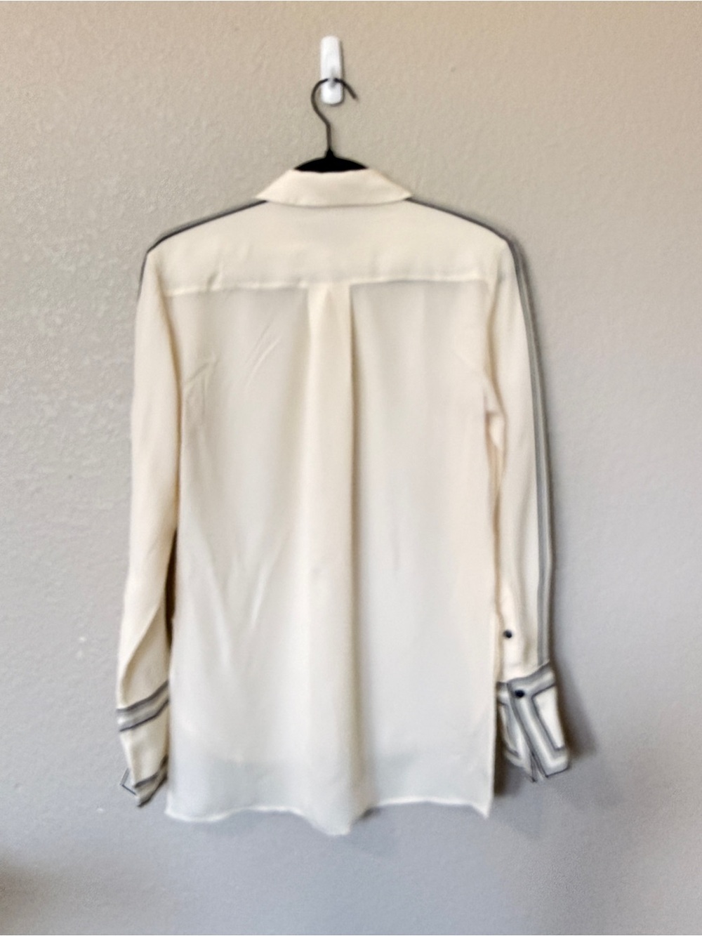 Reiss Bailey Side Striped Blouse Button Down Long Sleeve Cream Size 2 - Picture 11 of 15